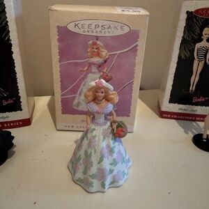 Hallmark Keepsake Ornament Springtime Barbie 1995